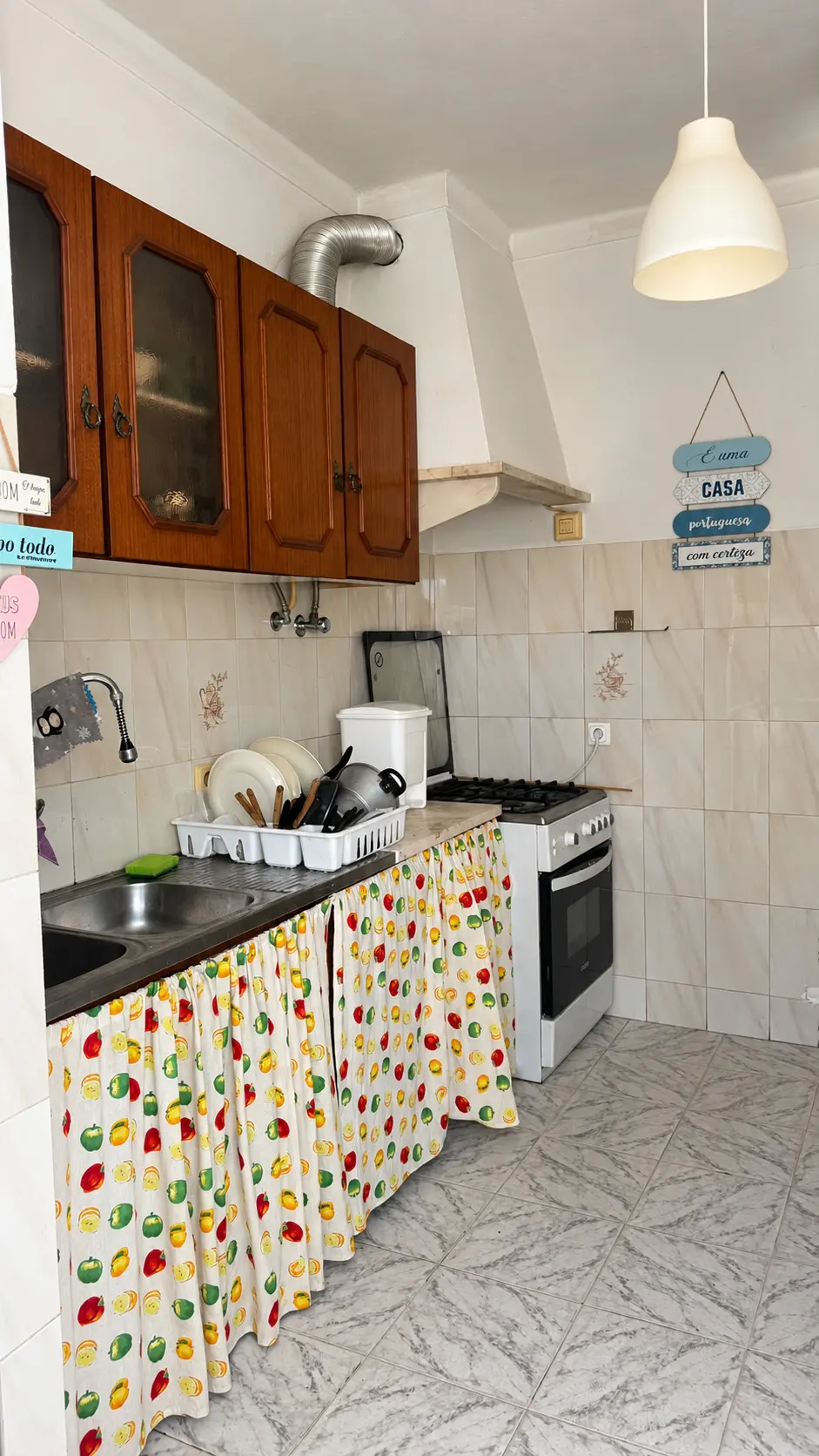 Cozinha partilhada na modalidade por quarto ou cama